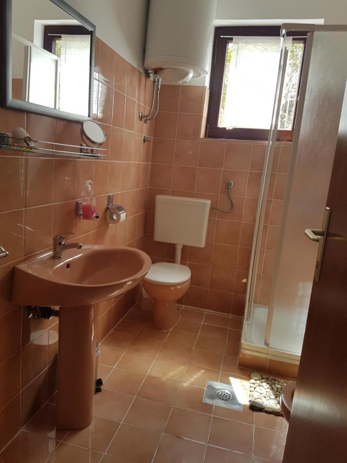 Apartment Ute Mali Lošinj Eksteriør billede